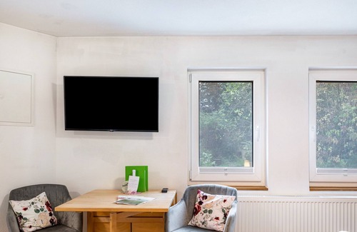 Marjoß Apartment | Apartment 'Birke Im Sand 68' with Shared Garden and Wi-Fi