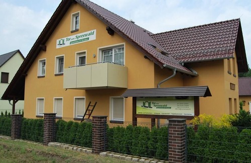 Treppendorf Apartment | Apartment-Deluxe-Private Bathroom-Terrace-mit 3 Schlafzimmern