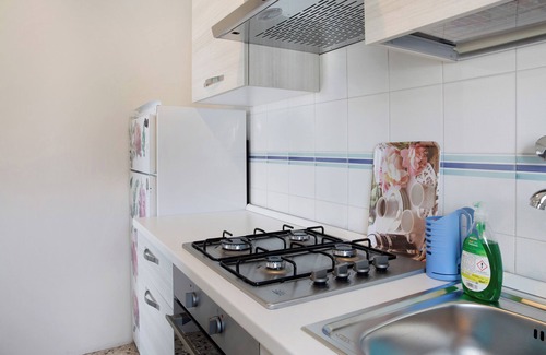 Poggiridenti Apartment | Apartment 'Dilman' with Mountain View, Private Terrace and Wi-Fi