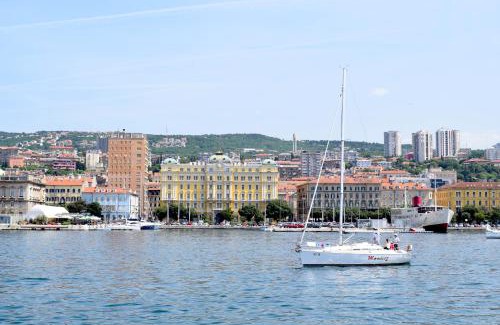 Rijeka Apartment | Apartment DUXiana with garden