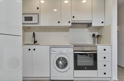 Velilla-Taramay Apartment | Apartment 'El Rompeolas' with Sea Views and Wi-Fi