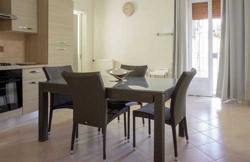 Pompei House | Apartment Enea Centralissimo Rinnovato, Vicinissimo Alla Stazione e Attrazioni