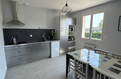 Beauvoir Apartment | Apartment-Ensuite with Shower-Terrace- 5 personnes