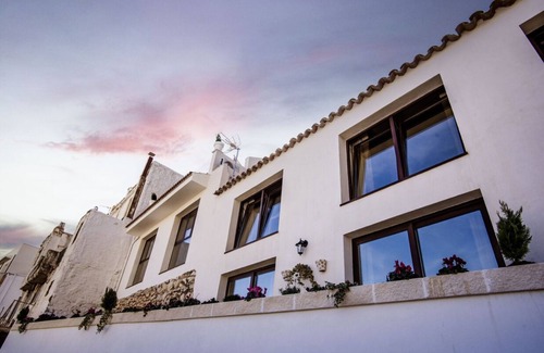 Albanchez de Magina Apartment | APARTMENT WITH YACUZZI