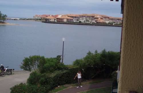 Soustons Apartment | Apartment facing the marine lake a 1. 5 km from the ocean FR5KKC83