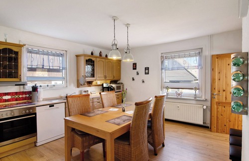 Mielenhausen Apartment | Apartment 'Ferienwohnung Am Feldrain' with Private Garden and Wi-Fi