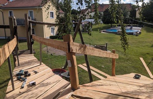 Triebischtal Apartment | Apartment 'Ferienwohnung Landliebe' with Shared Pool, Shared Terrace and Wi-Fi