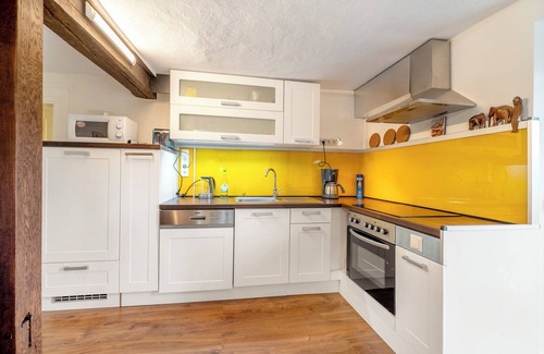 Buhlenberg Apartment | Apartment 'Ferienwohnung Karleidoskope' with Private Terrace, Private Garden and Wi-Fi