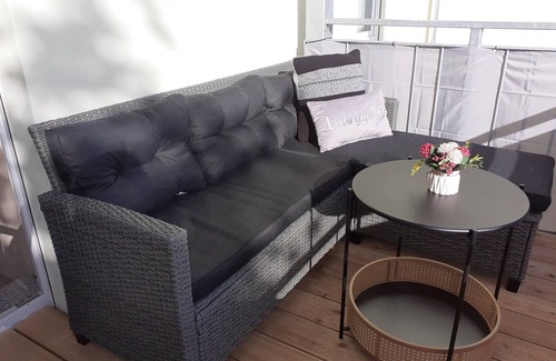 Auerbach Apartment | Apartment 'Ferienwohnung Adler' with Balcony