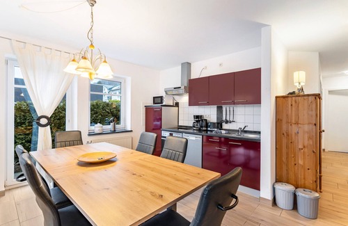 Ortsmitte Apartment | Apartment 'Fewo Zur Piste' with Mountain View, Private Terrace and Wi-Fi