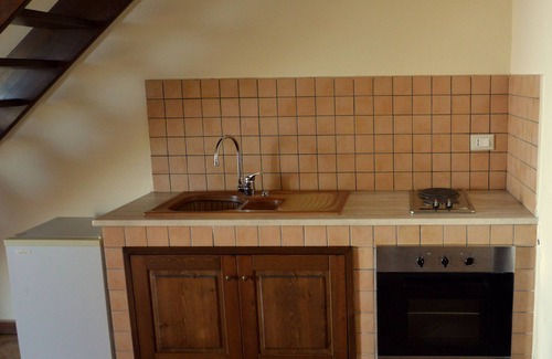 San Giuseppe Jato Apartment | Apartment for two people inside a masseria