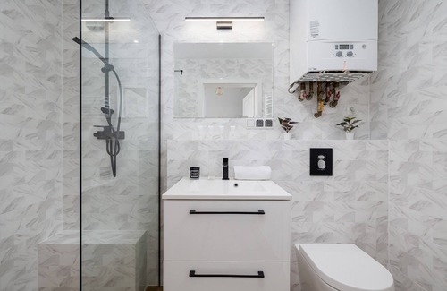 Modlniczka Apartment | Apartment for 4 in Kraków by Renters