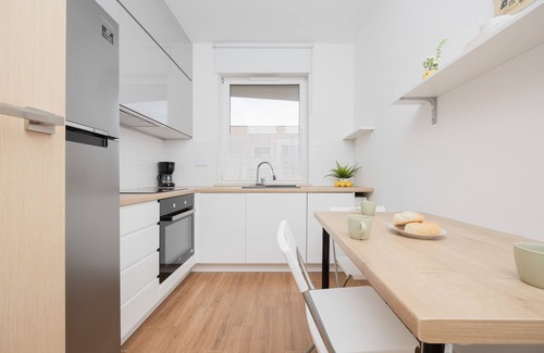 Bialoleka Apartment | Apartment for 4 people with balcony | Parking