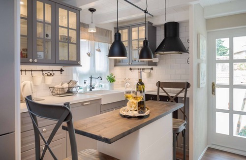 Split Apartment | Apartment for 6 persons/3 Bedrooms/3 Bathrooms/Private Garden
