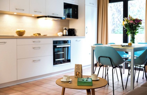 Le Rayol Apartment | Apartment(4/6 pers) upper floor balcony sea view with direct access to the beach