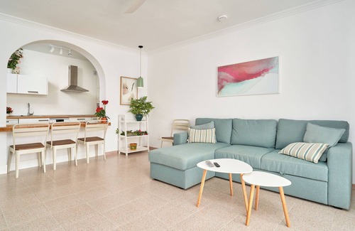 Torrox Costa Apartment | Apartment 'Frontline Vacation Home A86 2' with Sea View, Shared Pool and Wi-Fi