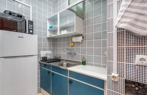 Torralta Apartment | Apartment 'Gaivotas House' with Balcony and Wi-Fi