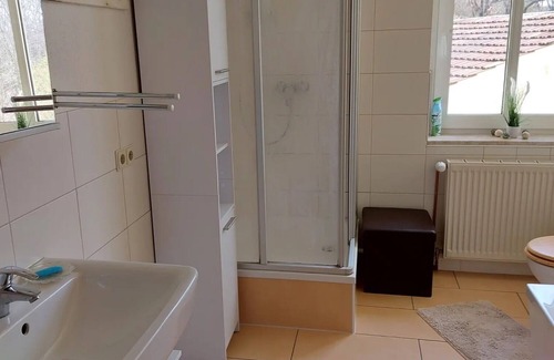 Doebeln Apartment | Apartment 'Giesis Wohlfühloase' with Shared Terrace, Private Garden and Wi-Fi