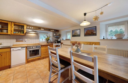 Nassau House | Apartment 'Grünes Haus' with Mountain View, Private Terrace and Wi-Fi