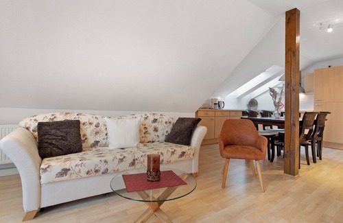 Muritz Apartment | Apartment 'Gutsfrau 14' with Shared Garden and Wi-Fi