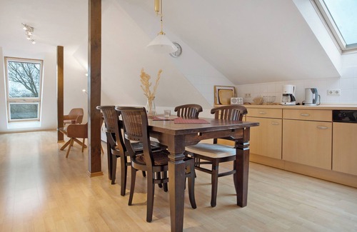 Muritz Apartment | Apartment 'Gutsfrau 14' with Shared Garden and Wi-Fi