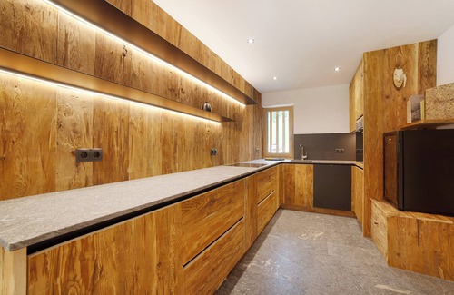 Moso in Passiria Apartment | Apartment 'Herrischner 2' with Mountain View, Private Terrace and Wi-Fi