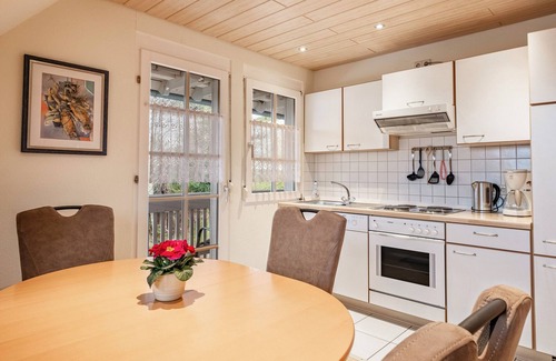 Oberwolfach Apartment | Apartment 'Hofblick' with Mountain View, Shared Pool and Shared Garden