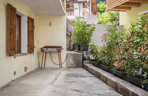 San Lorenzo in Banale Apartment | Apartment "Il Ponte del Borgo" with Mountain View in the South of Lago di Molveno