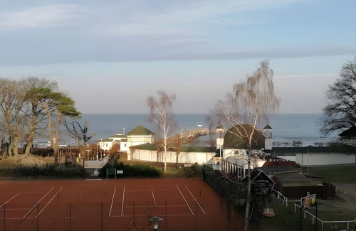 Gohren Apartment | Apartment 'Im Ostseebad Göhren' with Balcony and Wi-Fi