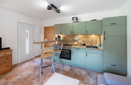 Schwienau Apartment | Apartment 'Immenhof' with Private Terrace, Private Garden and Wi-Fi
