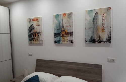 Tuscolano Apartment | apartment in a quiet semi-central area, two steps away from metro line A