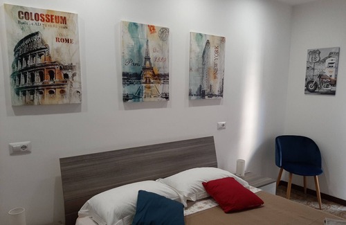 Tuscolano Apartment | apartment in a quiet semi-central area, two steps away from metro line A