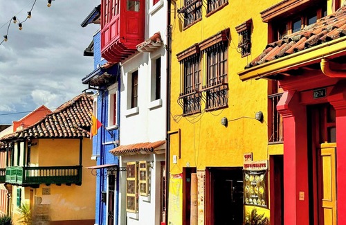 Los Martires Apartment | Apartment in Bogota, near the historic center. Ideal with family or friends!