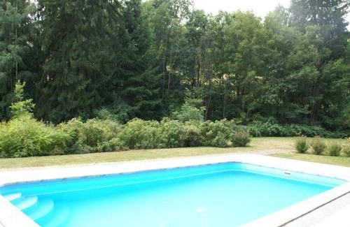 Stupná Apartment | Apartment in Bohemian with Shared Pool