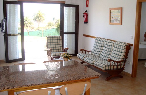 Noalla Apartment | APARTMENT IN CASA DE CAMPO, QUIET AREA, WITH WIFI, NEAR THE SEA