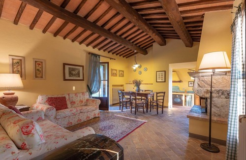 Simignano Cottage | Apartment in Chianti with pool ID 3939