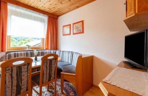Fuegen Apartment | Apartment in Fügen near Spieljochbahn