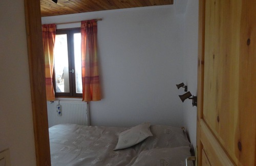 Vallouise-Pelvoux Apartment | Apartment in mountain village 1600 m. In Vallouise.