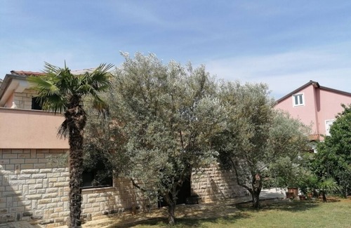 Funtana Apartment | Apartment in Funtana with Air condition, WIFI, Washing machine (4990-1)