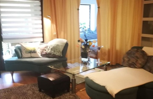 Neusass Old Town House | Apartment in Neusäß with Barbecue and Wifi