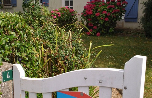 Minihy-Treguier Apartment | Apartment in pavilion with garden and private parking at 22220 Minihy-Tréguier