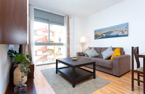 El Camp de l'Arpa del Clot Apartment | Apartment in Sagrada Familia III