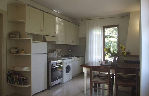 Donoratico House | Apartment in Sassetta with Pool and Scenic Views