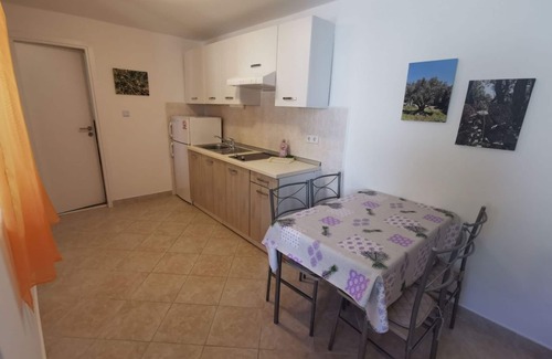 Sveti Jakov Apartment | Apartment in Stivan with Terrace, Air condition, WIFI (920-1)