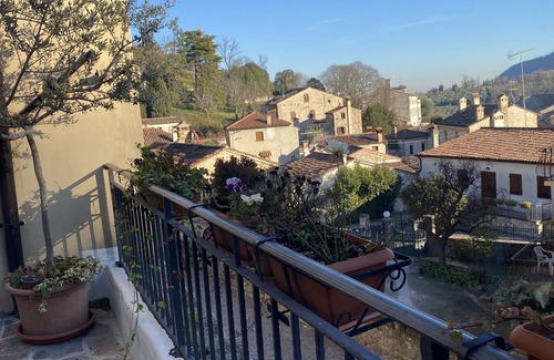 Arqua Petrarca Apartment | Apartment in the historic center of Arquà, one of the most beautiful villages in Italy