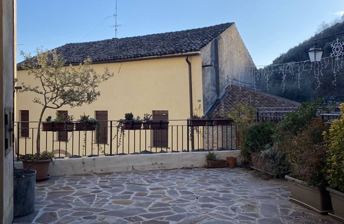 Arqua Petrarca Apartment | Apartment in the historic center of Arquà, one of the most beautiful villages in Italy