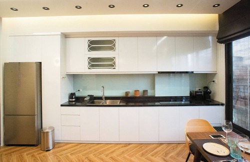 Hoan Kiem Apartment | Apartment in the center of old Hanoi!