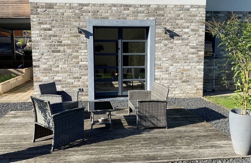 Vicht Apartment | Apartment in the local recreation area right on the edge of the forest