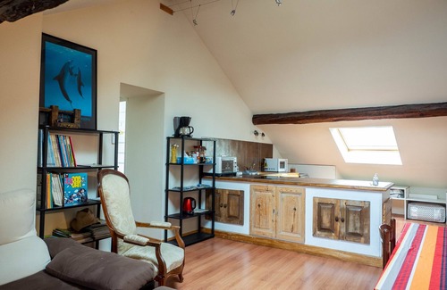 Embrun Apartment | Apartment in townhouse