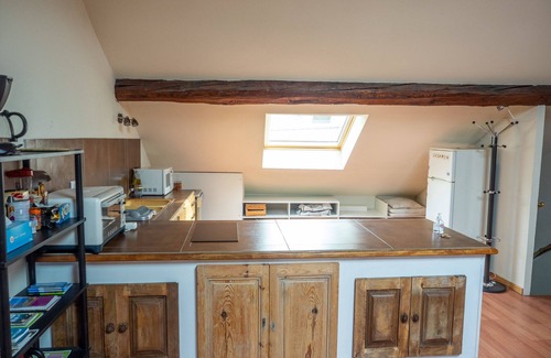 Embrun Apartment | Apartment in townhouse